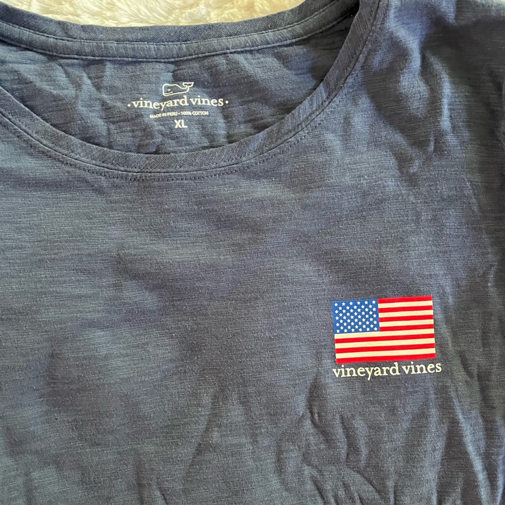 Vineyard vines longs sleeve
